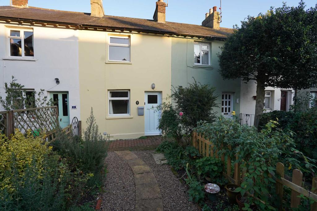 English Passage, Lewes 2 bed cottage £385,000