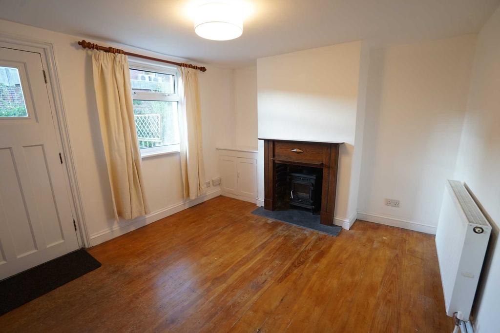 English Passage, Lewes 2 bed cottage £385,000