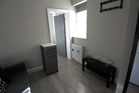 1 bedroom flat to rent, Howard Road, Cricklewood NW2