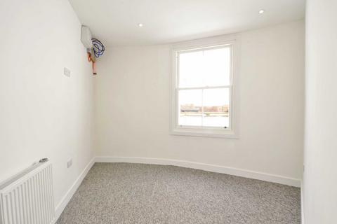 3 bedroom apartment to rent, Henbury Road, Westbury On Trym