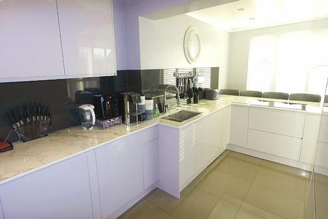 4 bedroom semi-detached house for sale, Earleswood, Benfleet, Essex