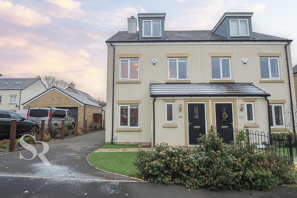 Blackbrook Drive, Chinley, SK23 4 bed semidetached house for sale £