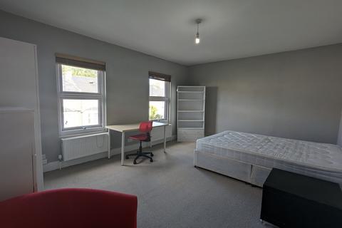 undefined, Hurst Street, Cowley, Oxford, Oxfordshire, OX4