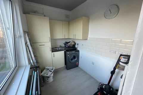 2 bedroom semi-detached villa to rent, Broomhall Avenue, Broomhall, Edinburgh, EH12