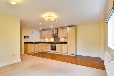 2 bedroom ground floor flat to rent, Chantry Court, Felsted