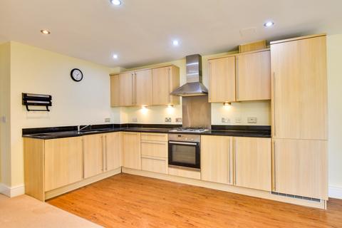 2 bedroom ground floor flat to rent, Chantry Court, Felsted