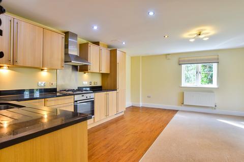 2 bedroom ground floor flat to rent, Chantry Court, Felsted