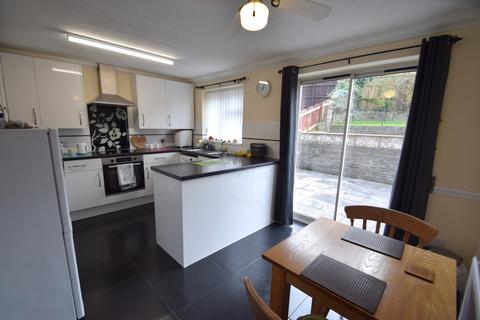 5 Badgers Mead, Brackla, Bridgend, CF31 2PZ