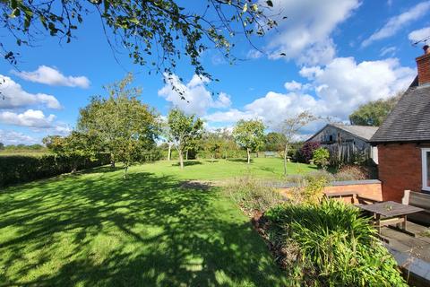 2 bedroom barn conversion to rent, Hobb Lane, Marchington, Uttoxeter