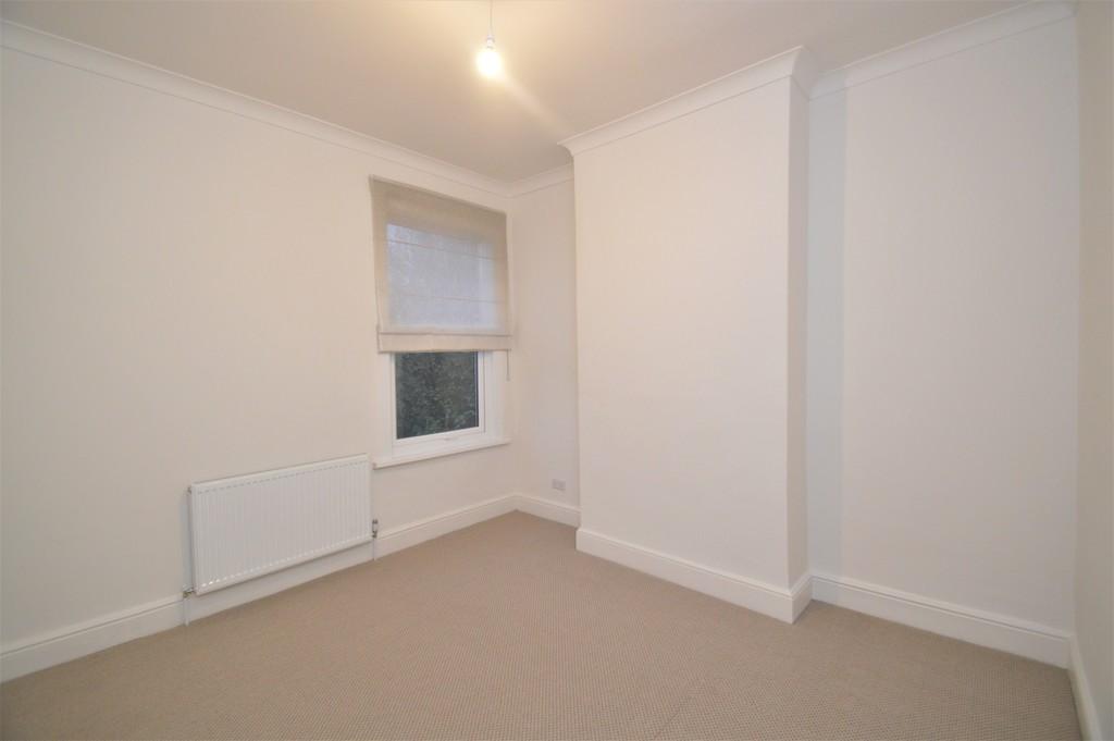 Eglinton Road, London 2 bed £1,600 pcm (£369 pw)