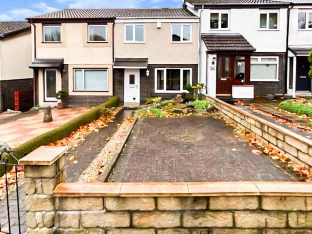 Ardross Court, Pitteuchar, Glenrothes 3 bed terraced house £795 pcm