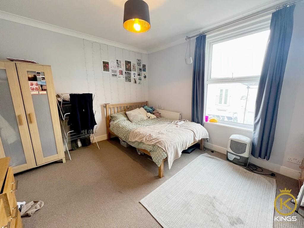 Jubilee Road, Portsmouth 3 bed terraced house £1,380 pcm (£318 pw)