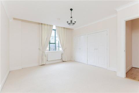 3 bedroom flat for sale, Brasenose Drive, Harrods Village, Barnes, London