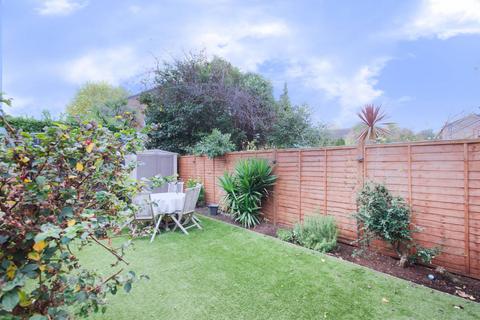144 Telegraph Place, London, E14 9XD