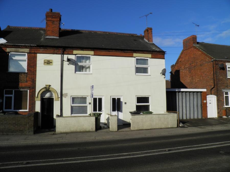 DERBY ROAD, RIPLEY,DERBYSHIRE 2 bed townhouse £595 pcm (£137 pw)