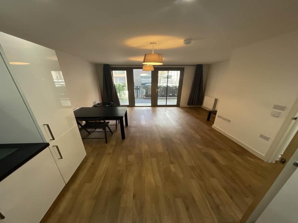 Waterside Heights, Booth Road, 1 bed flat £240,000