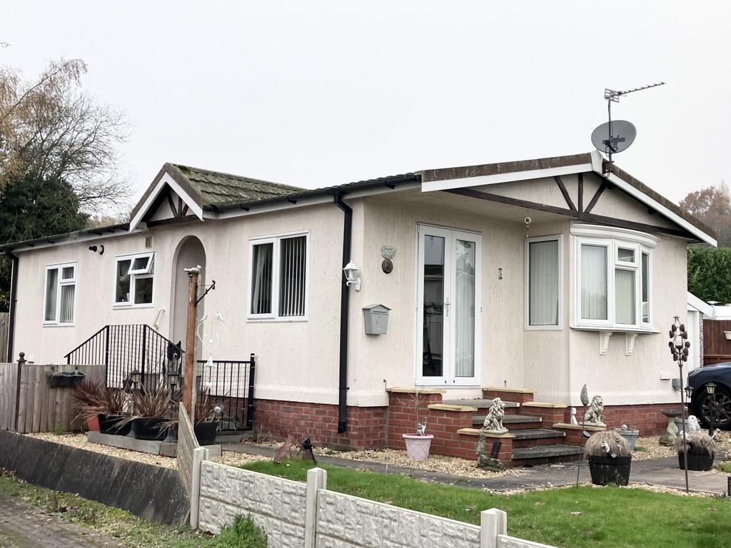 Kemberton Close, Severn Park, Madeley, Telford, TF7 2 bed