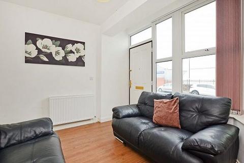 4 bedroom terraced house to rent, 300 Edmund Road, Sheffield