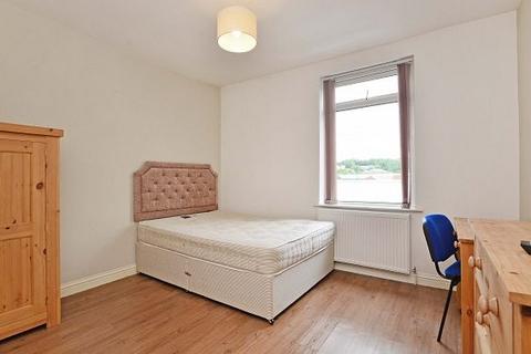 4 bedroom terraced house to rent, 300 Edmund Road, Sheffield