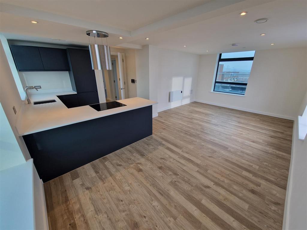 Paragon, Seymour Grove, Manchester 2 bed penthouse £1,495 pcm (£345 pw)