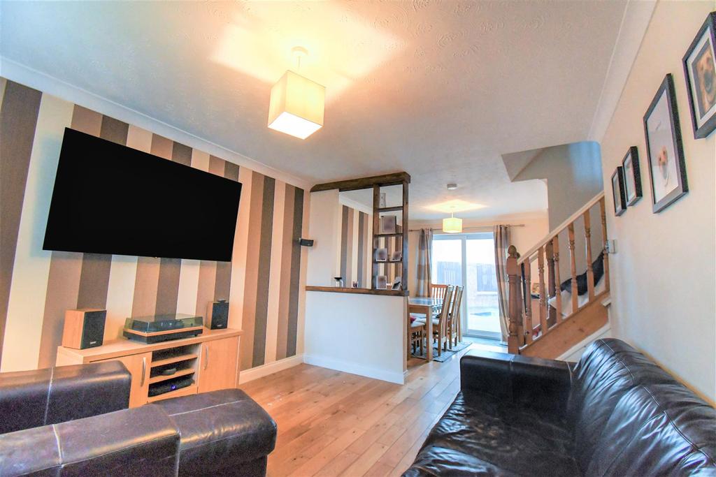Lounge/Dining Room