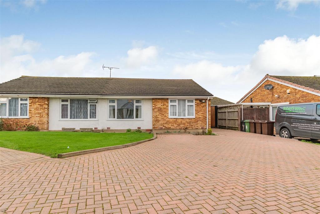 Park Way, Coxheath, Maidstone 3 bed bungalow for sale £450,000