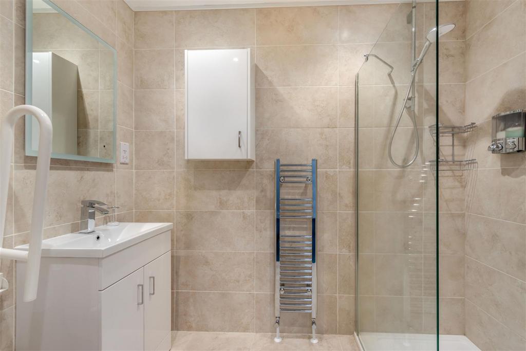 En Suite Shower Room