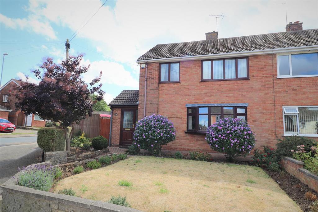 Whitefield Road, Duston, Northampton 3 bed semidetached house £299,995