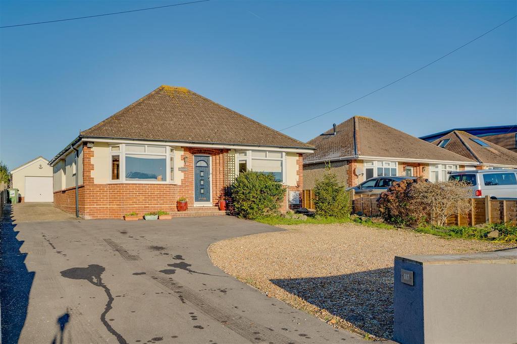 Brook Lane, Warsash, Southampton 2 bed detached bungalow £500,000