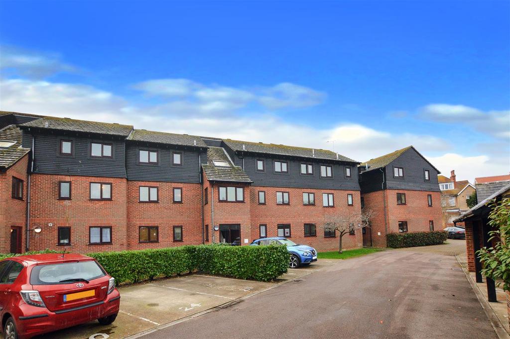 Mill Road, Eastbourne 2 bed flat £174,950