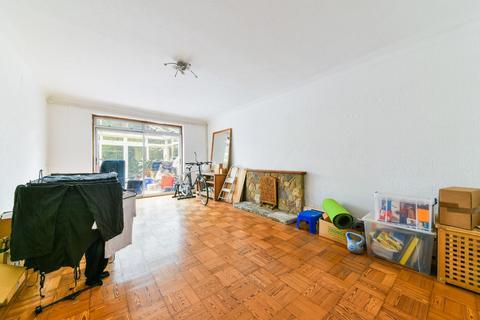 41 Banstead Road South, Sutton, SM2 5LG