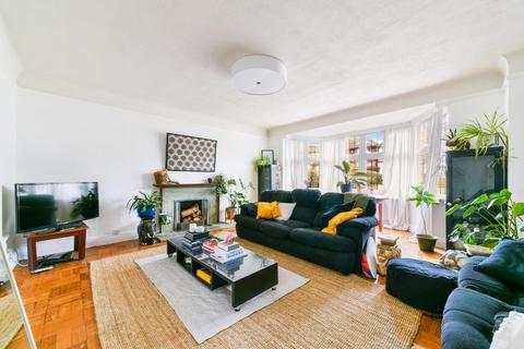 41 Banstead Road South, Sutton, SM2 5LG