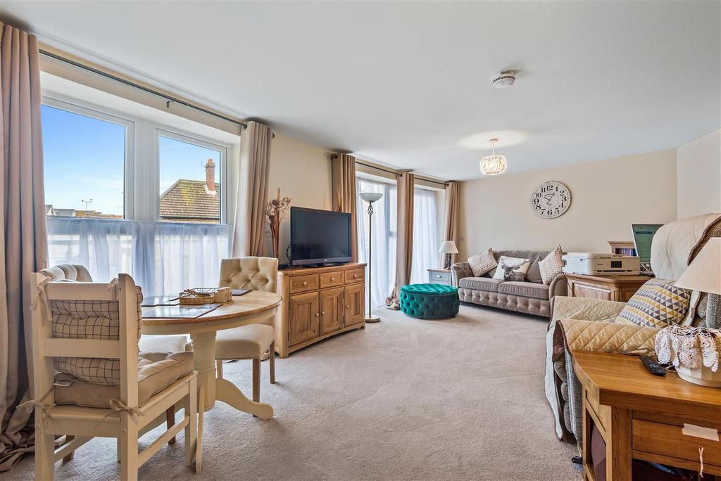 Elkington House, Charlton Green, Dover 2 bed apartment £280,000