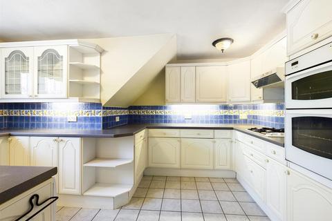 68 Bellfield, Croydon, CR0 9JX
