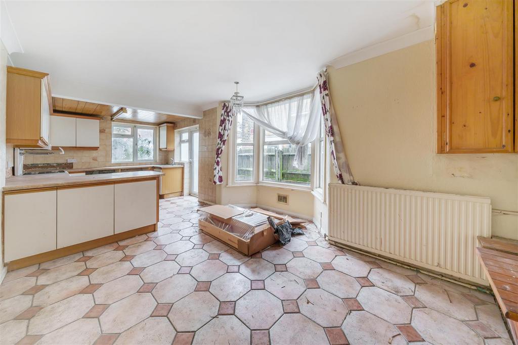 Trundleys Road, Deptford 3 bed terraced house £550,000