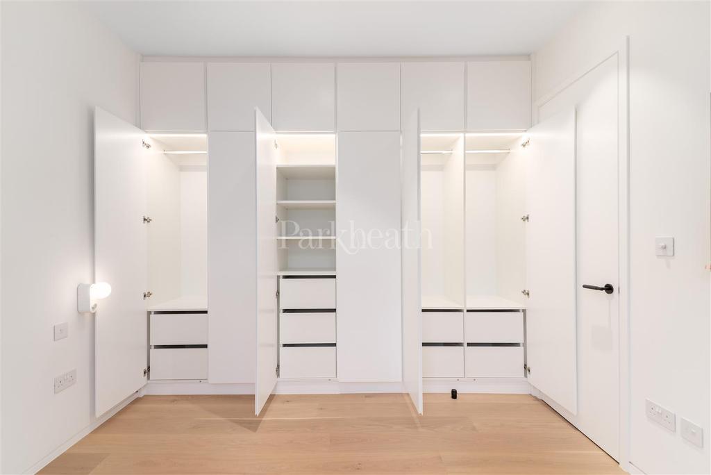 Lindfield Gardens NW3 6 PX-2.jpg