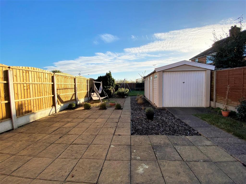 Bancroft Road, Newark 3 bed semidetached house £230,000