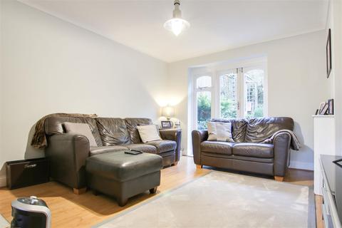 3 bedroom semi-detached house for sale - Burleigh Road, Hertford