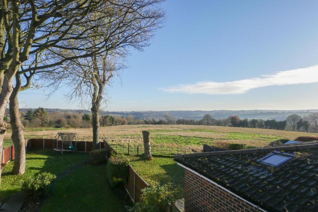 Oak Dene Close, Pudsey, LS28 9LW 4 bed detached house £385,000