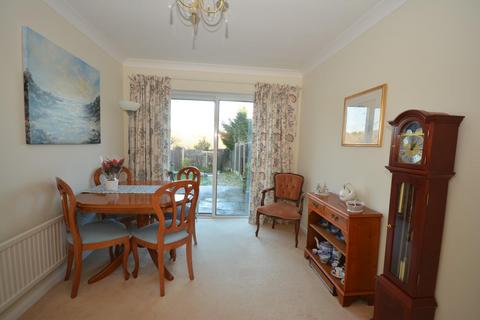 5 Barton Crescent, Chesterfield, S40 4UH