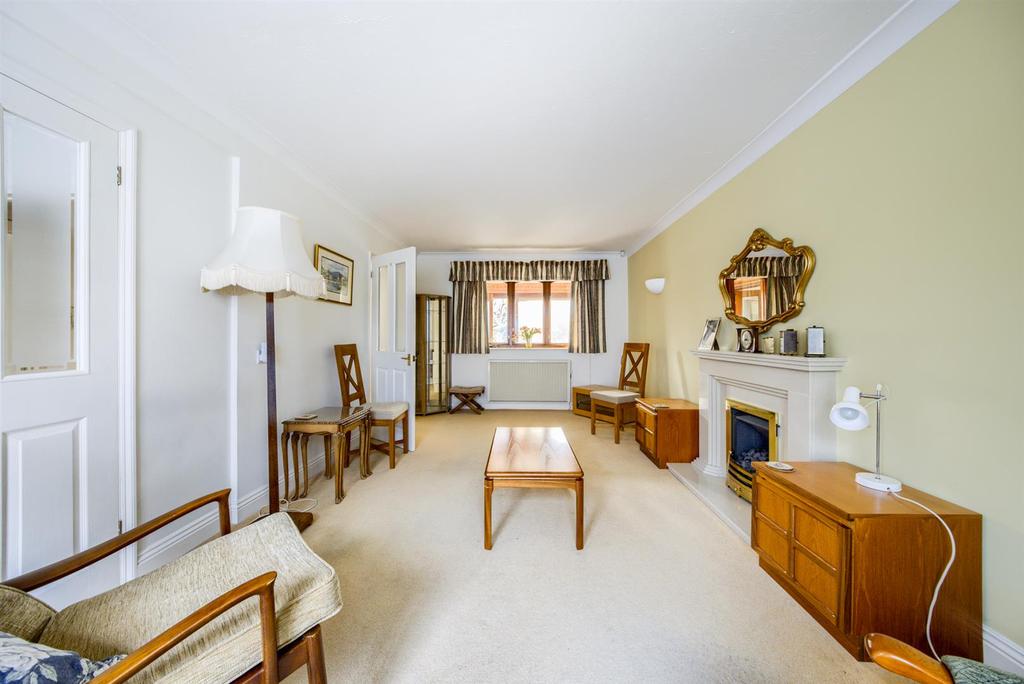 Birlingham Close, Pershore 4 bed detached house £450,000