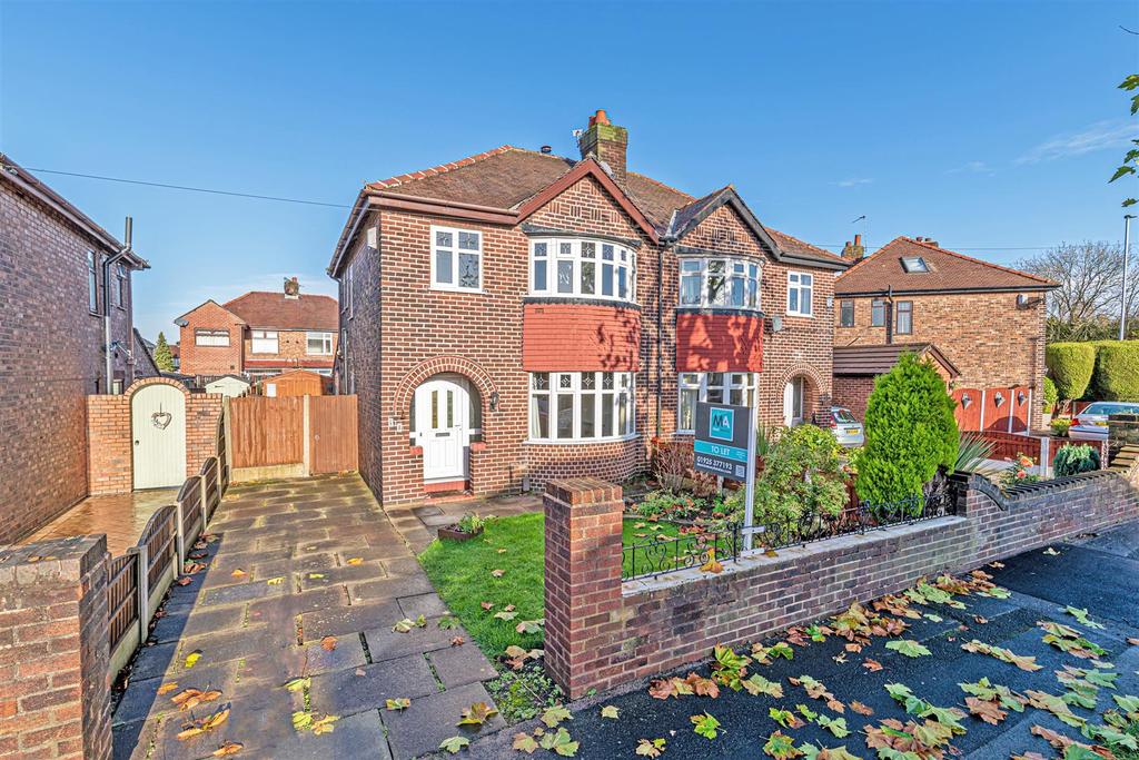 Withers Avenue, Warrington, Cheshire 3 bed semidetached house £1,000