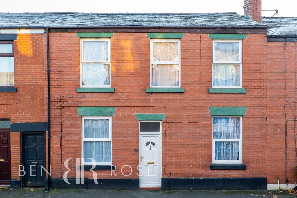 Parker Street, Chorley 4 bed terraced house £169,995