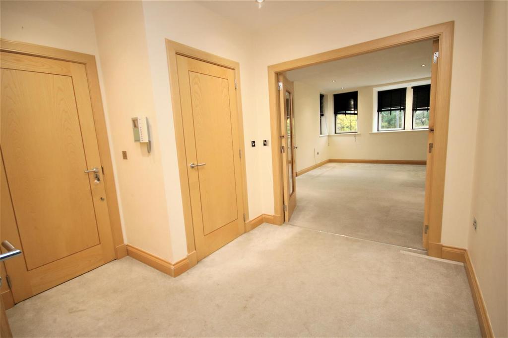 Own entrance hall: