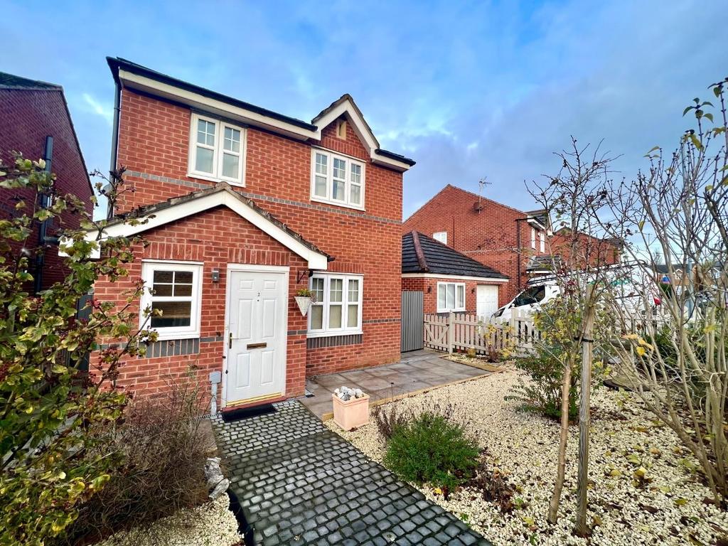 Denham Close, Bidston Hill, Prenton 3 bed house £180,000