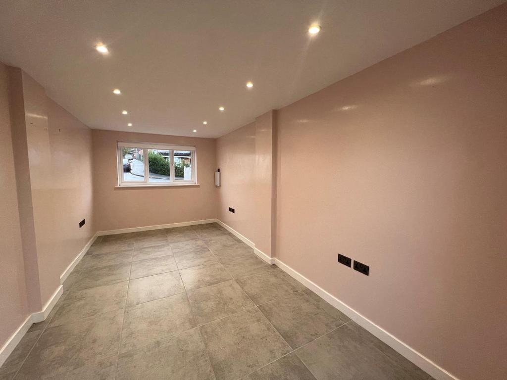 Garage.jpg
