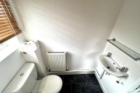 2 Denham Close, Prenton, CH43 7NB