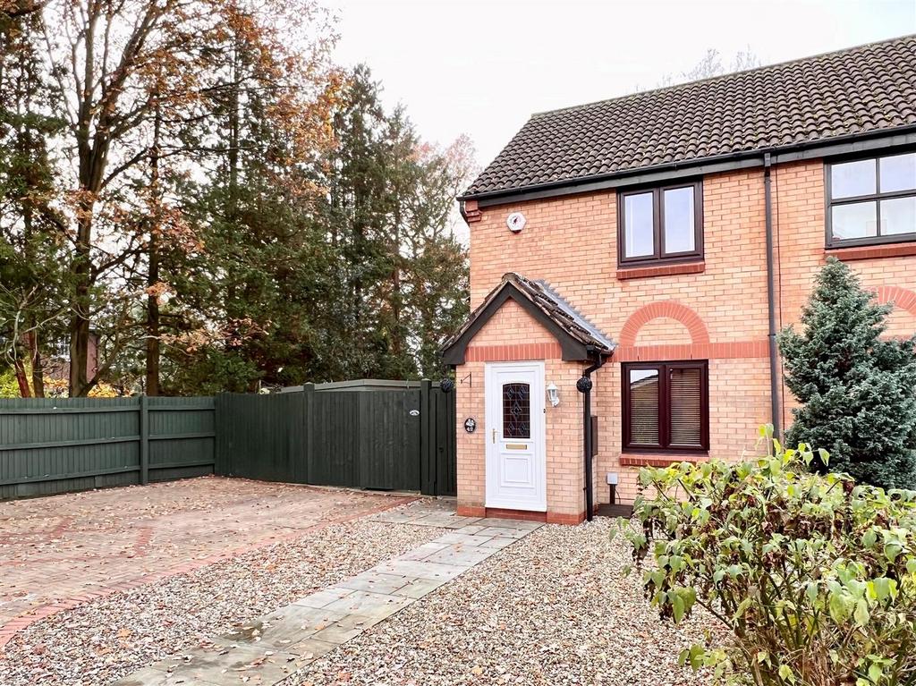 Ashwell Drive, Shirley, Solihull 2 bed end of terrace house £325,000