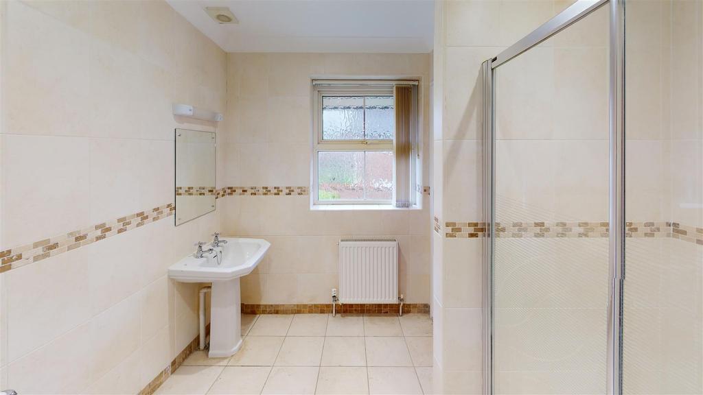 7-Aspen-Gardens-Bathroom.jpg