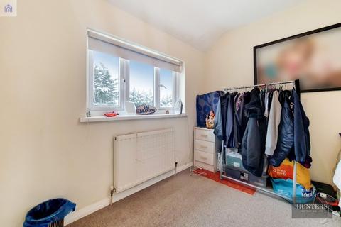 19 Stanwyck Gardens, Romford, RM3 7JU